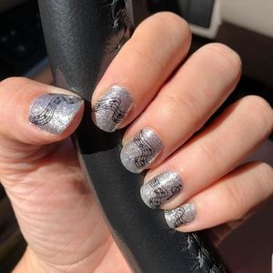 Color Street nail polish strips